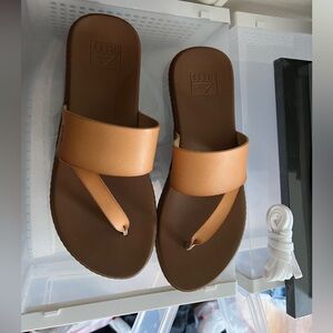Like new Reef sandals, size 8